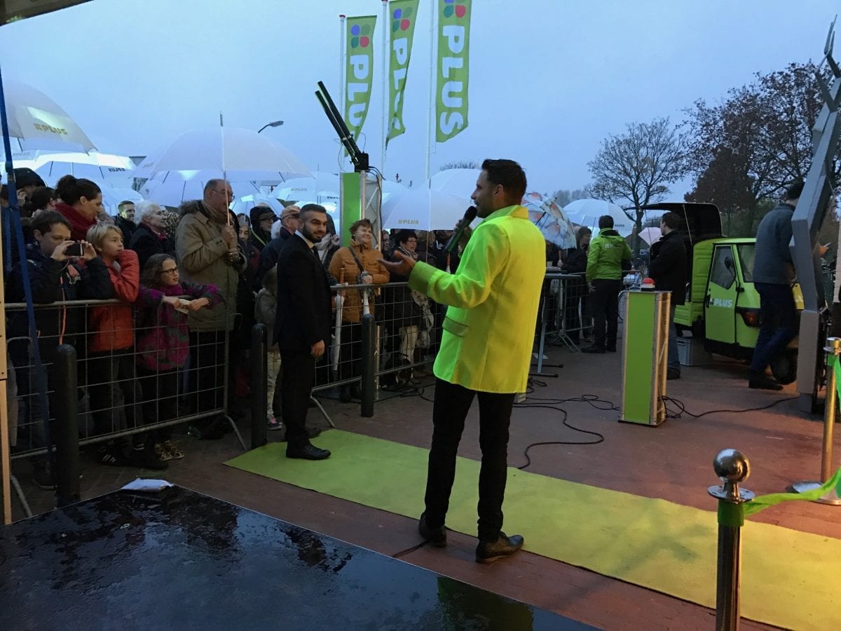 Winkelopening presentator PLUS