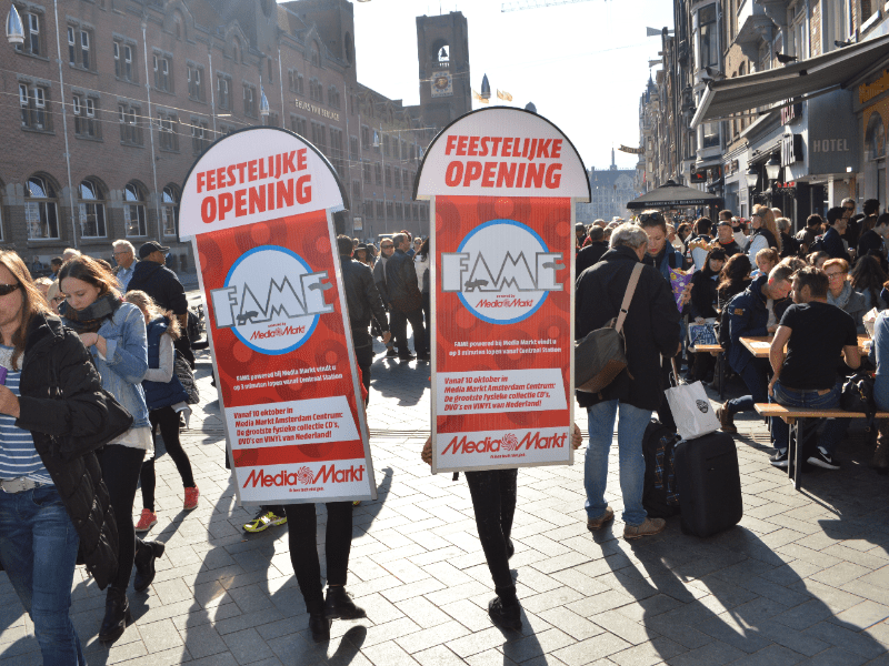 Walking Billboard Out of home communicatiemiddel