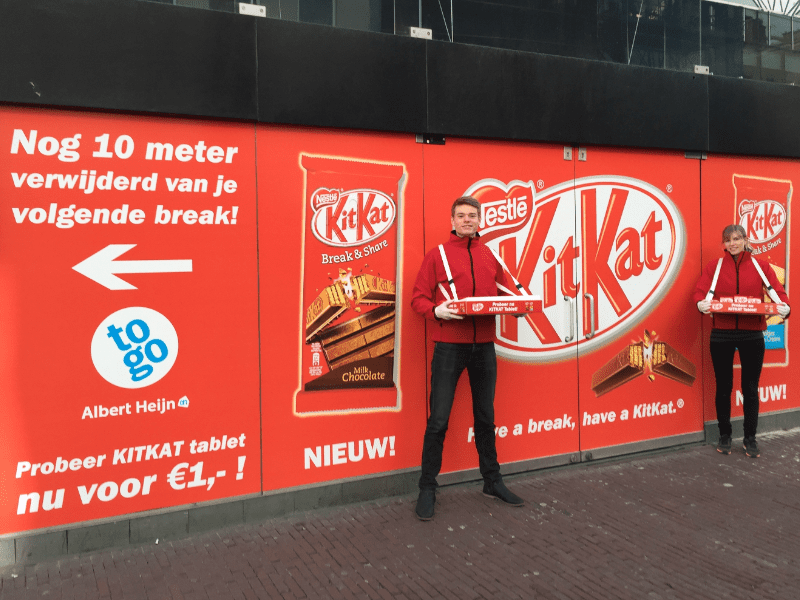 Nestle Window Advertising Campagne