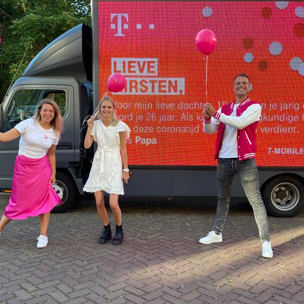 t-mobile-activatie-met-led-wagen-dmm-1
